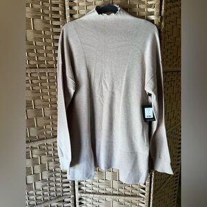 Gabby Isabella Soft Tan/Sand Knit Sweater, Size M.